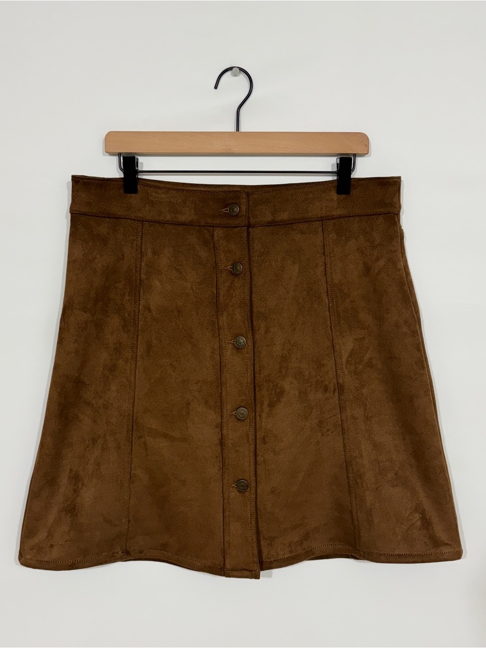 WSK25 {Chaps Ralph Lauren} Brown Suede Button Front A-Line Mini Skirt